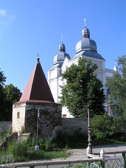 Image - Terebovlia: Carmelite church and monastery complex (1635).